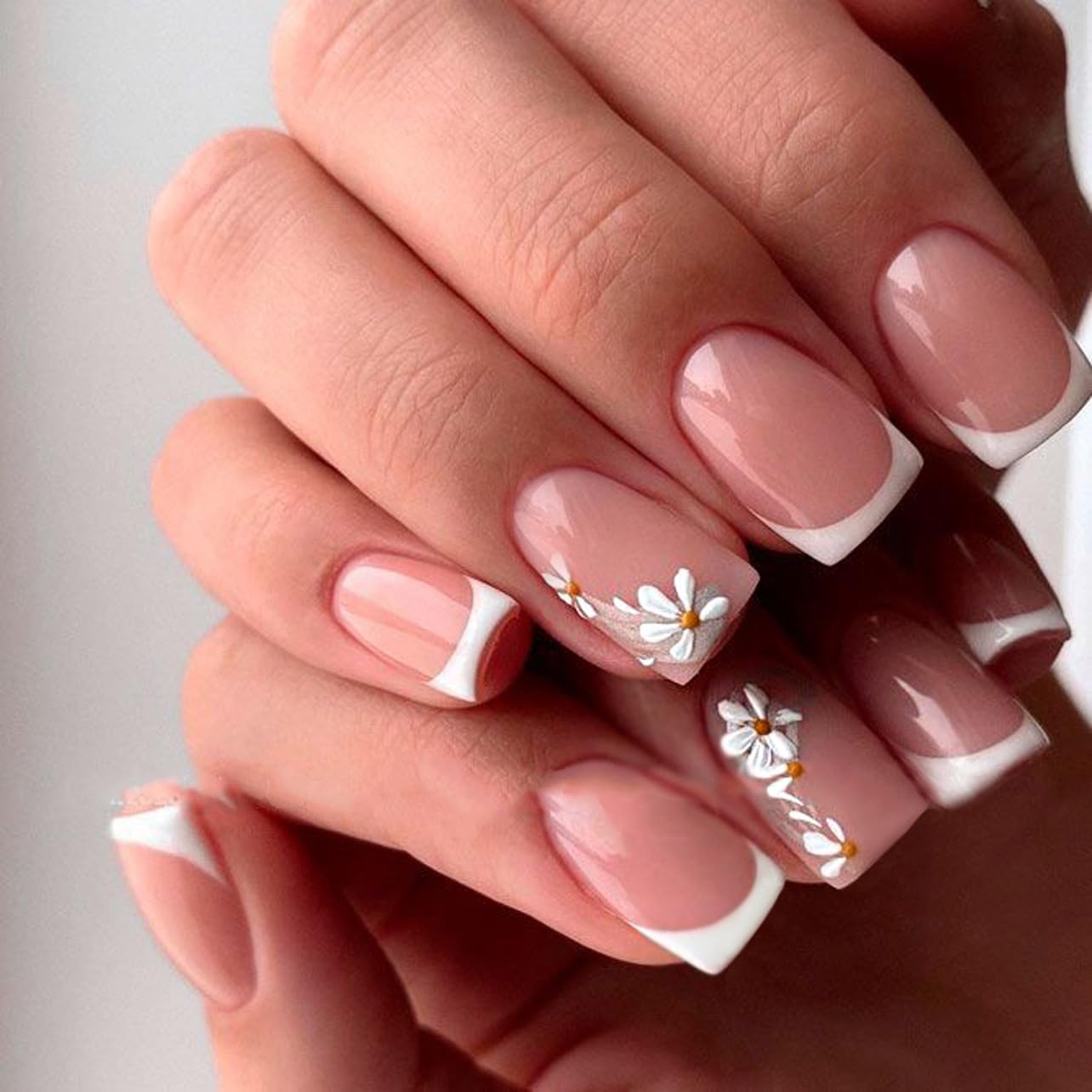 Summer French Press On Nails Short Almond, Cute Nude Pink Fake Nails with White French Tip & Brown Dot Detail, Glossy Gel Acrylic Stick On Nails, Perfect for Daily Wear & Gifts, New Packaging, 32PCS