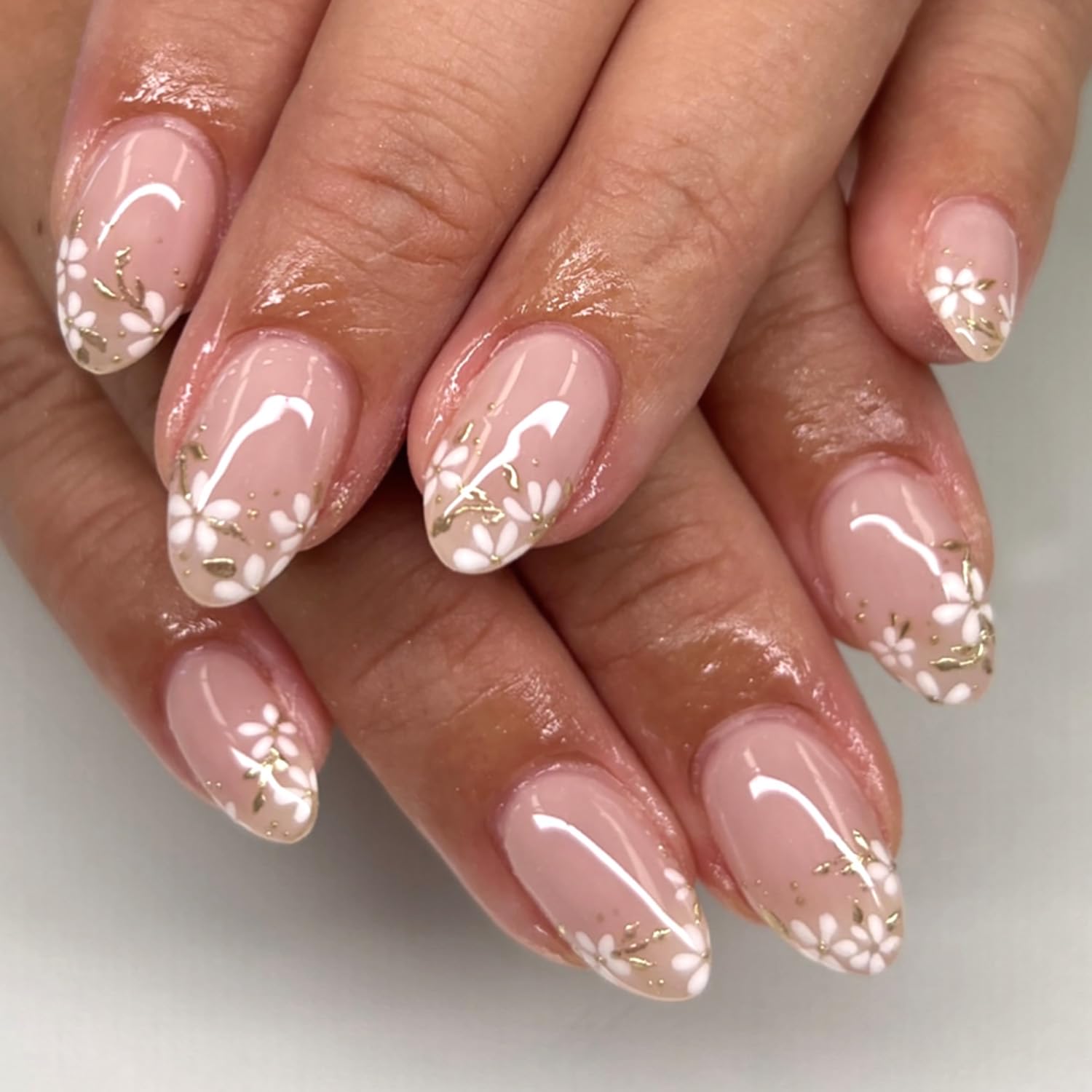 Summer French Press On Nails Short Almond, Cute Nude Pink Fake Nails with White French Tip & Brown Dot Detail, Glossy Gel Acrylic Stick On Nails, Perfect for Daily Wear & Gifts, New Packaging, 32PCS