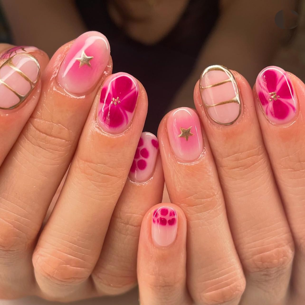 Summer French Press On Nails Short Almond, Cute Nude Pink Fake Nails with White French Tip & Brown Dot Detail, Glossy Gel Acrylic Stick On Nails, Perfect for Daily Wear & Gifts, New Packaging, 32PCS